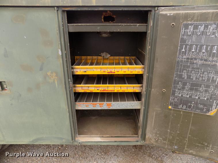 image for item FQ9208 1986 International S1700/1754 bucket truck