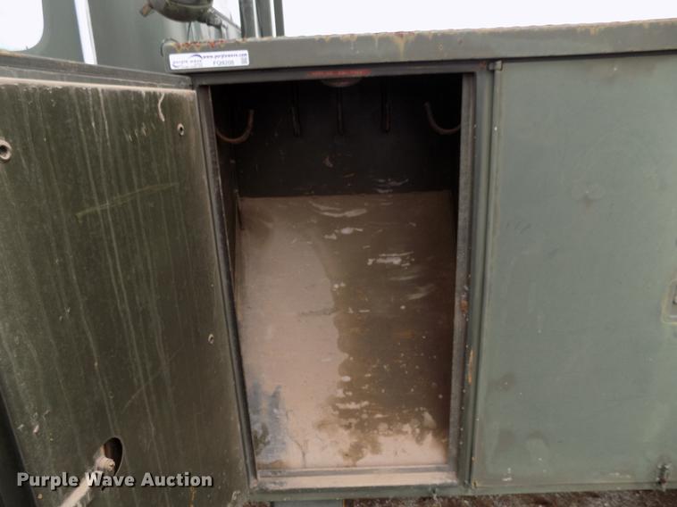 image for item FQ9208 1986 International S1700/1754 bucket truck