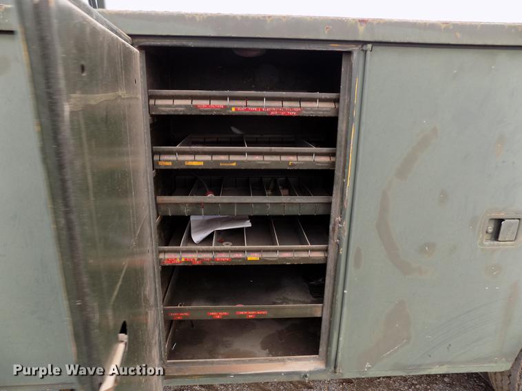 image for item FQ9208 1986 International S1700/1754 bucket truck