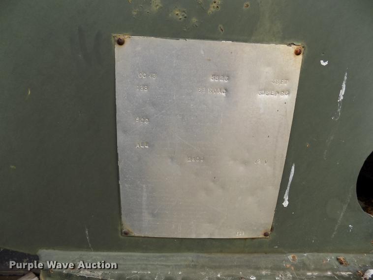 image for item FQ9208 1986 International S1700/1754 bucket truck