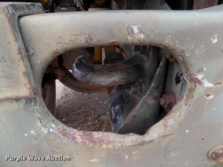 image for item FQ9208 1986 International S1700/1754 bucket truck