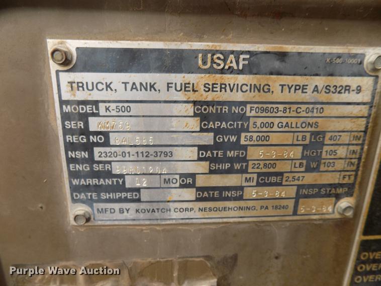 image for item FQ9209 1983 Mack DM492S truck cab and chassis