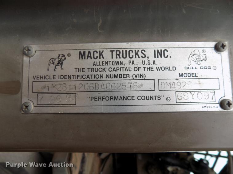 image for item FQ9209 1983 Mack DM492S truck cab and chassis