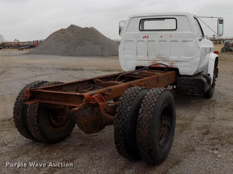 image for item FQ9210 1974 Chevrolet C60 truck cab and chassis