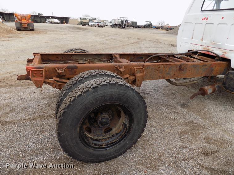 image for item FQ9210 1974 Chevrolet C60 truck cab and chassis