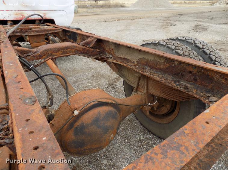 image for item FQ9210 1974 Chevrolet C60 truck cab and chassis