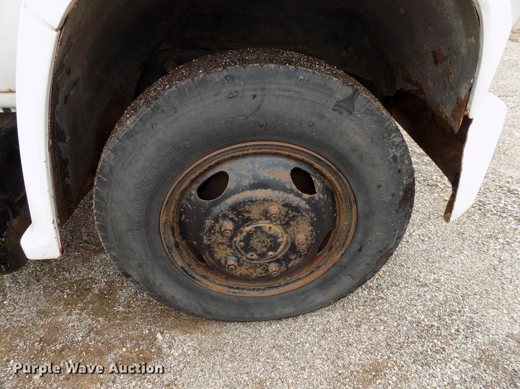 image for item FQ9210 1974 Chevrolet C60 truck cab and chassis