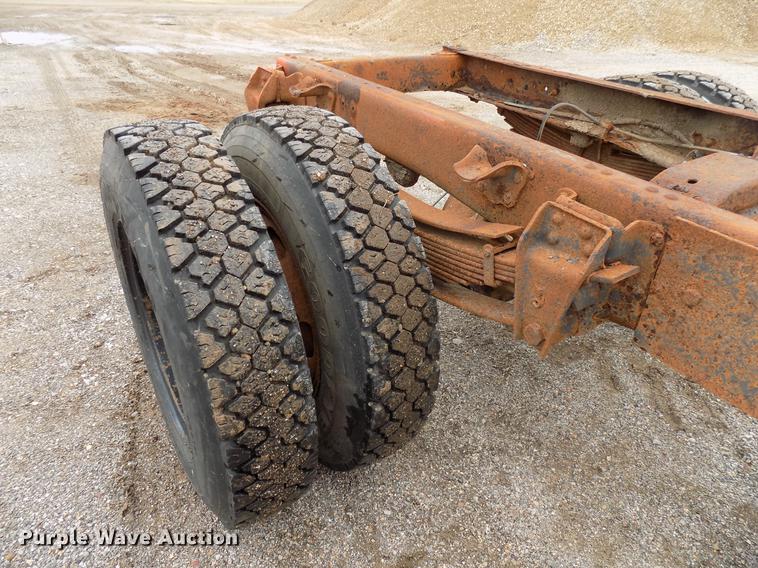 image for item FQ9210 1974 Chevrolet C60 truck cab and chassis