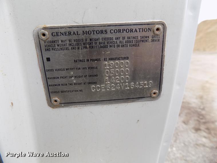 image for item FQ9210 1974 Chevrolet C60 truck cab and chassis