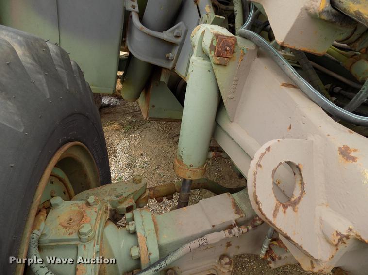 image for item FQ9211 1968 Chrysler MLT-6CH telehandler