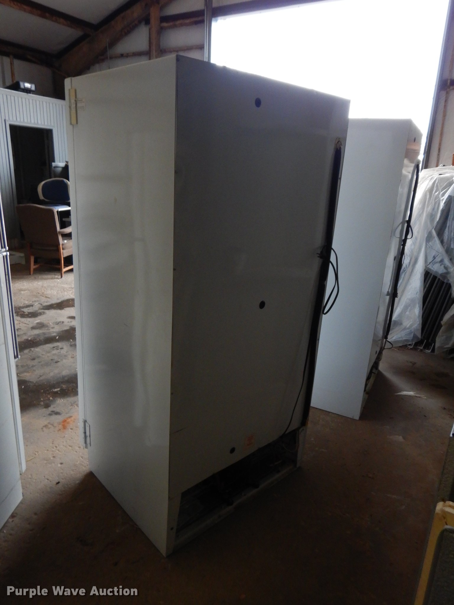 Appliances in Oklahoma City, OK Item FQ9149 sold Purple Wave