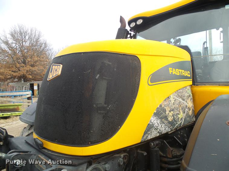 image for item DB2150 2005 JCB Fastrac 3220 4WD tractor