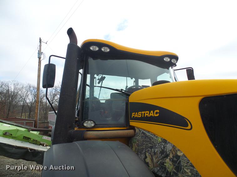 image for item DB2150 2005 JCB Fastrac 3220 4WD tractor