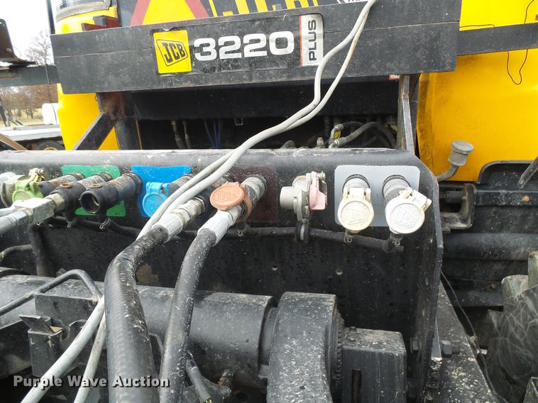 image for item DB2150 2005 JCB Fastrac 3220 4WD tractor