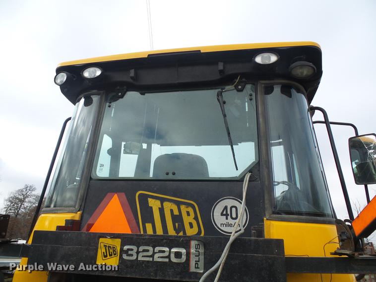 image for item DB2150 2005 JCB Fastrac 3220 4WD tractor