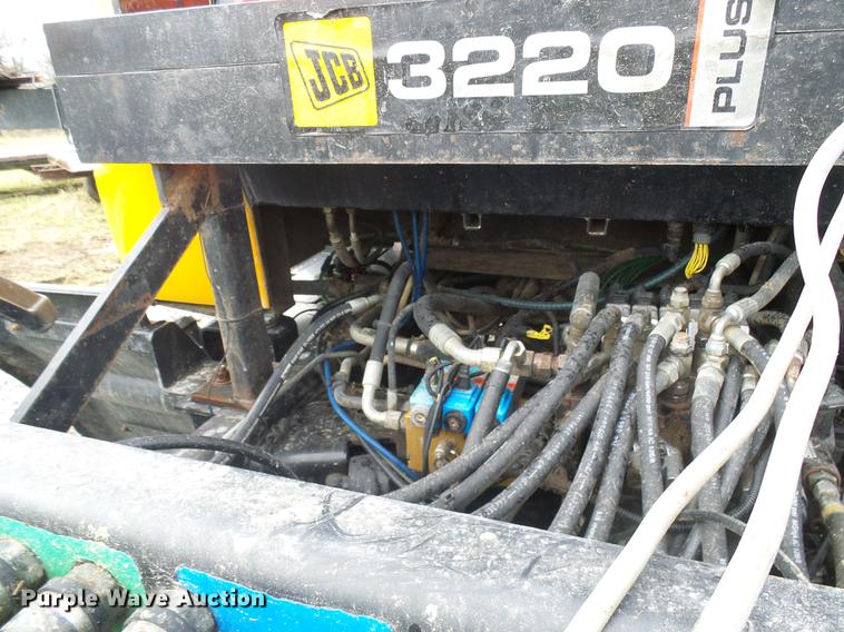 image for item DB2150 2005 JCB Fastrac 3220 4WD tractor