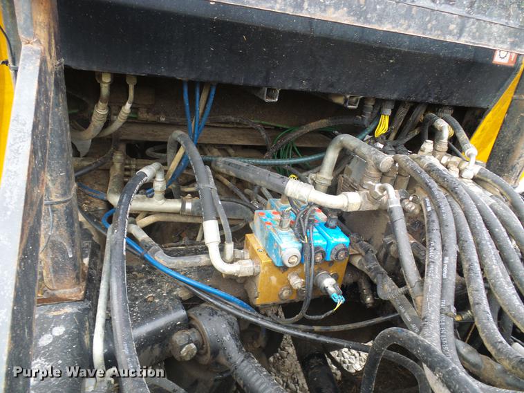 image for item DB2150 2005 JCB Fastrac 3220 4WD tractor