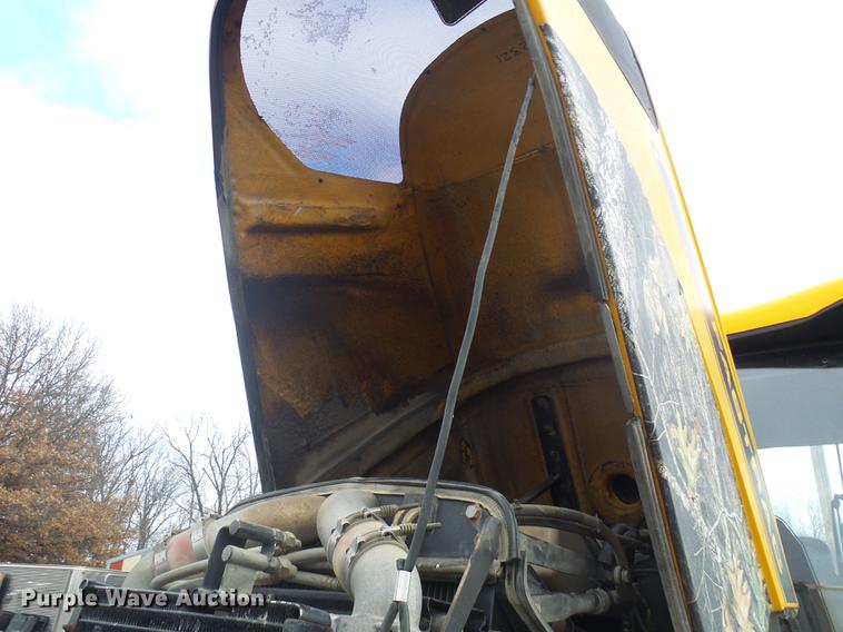 image for item DB2150 2005 JCB Fastrac 3220 4WD tractor