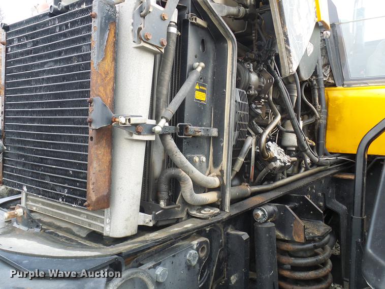 image for item DB2150 2005 JCB Fastrac 3220 4WD tractor