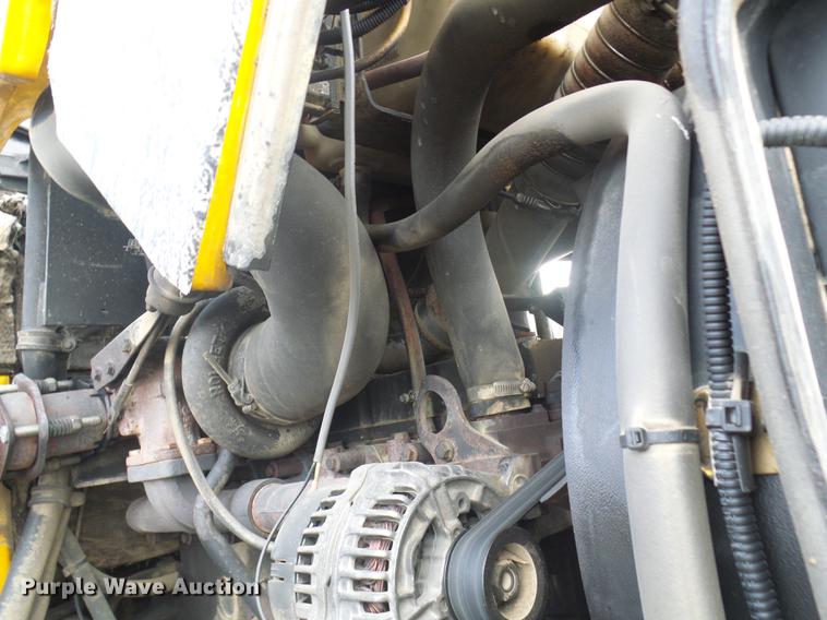 image for item DB2150 2005 JCB Fastrac 3220 4WD tractor