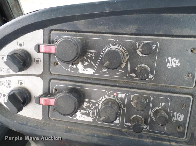 image for item DB2150 2005 JCB Fastrac 3220 4WD tractor