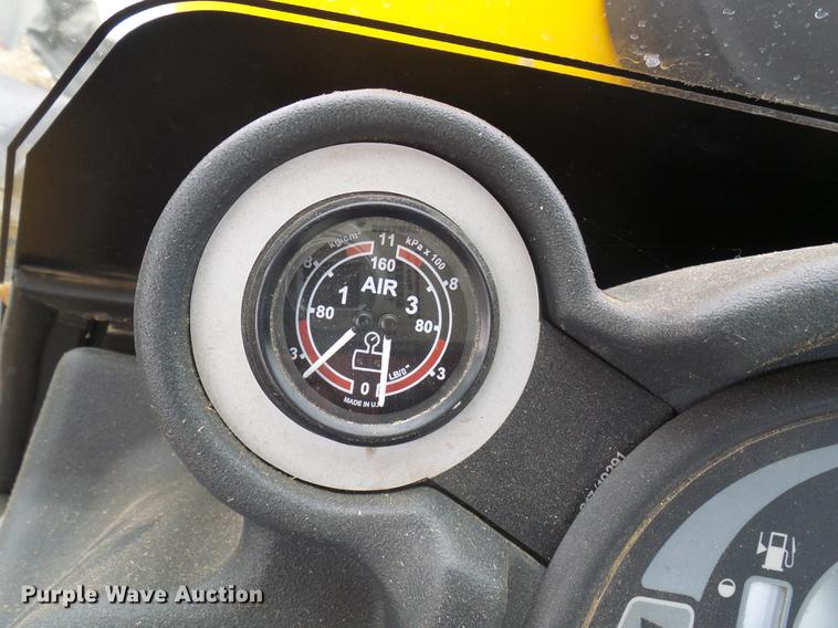 image for item DB2150 2005 JCB Fastrac 3220 4WD tractor