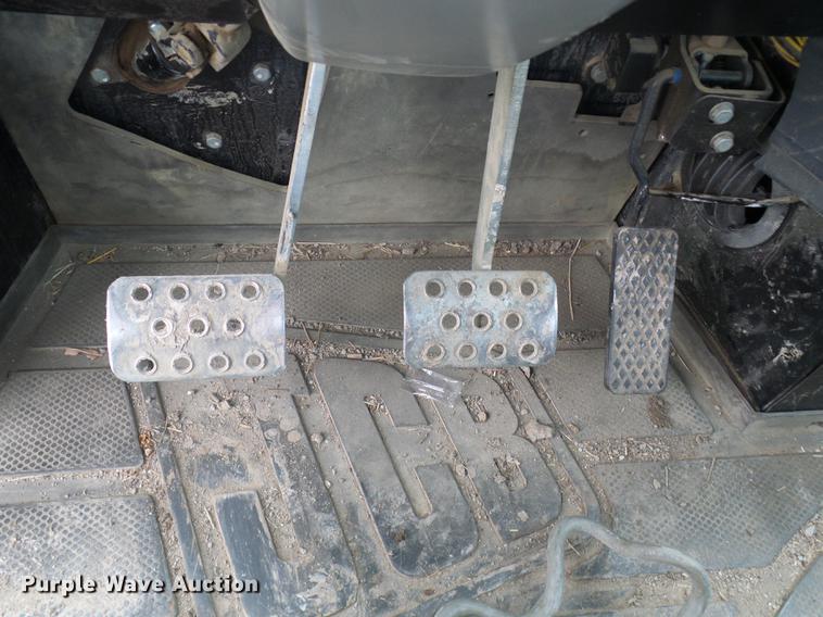 image for item DB2150 2005 JCB Fastrac 3220 4WD tractor