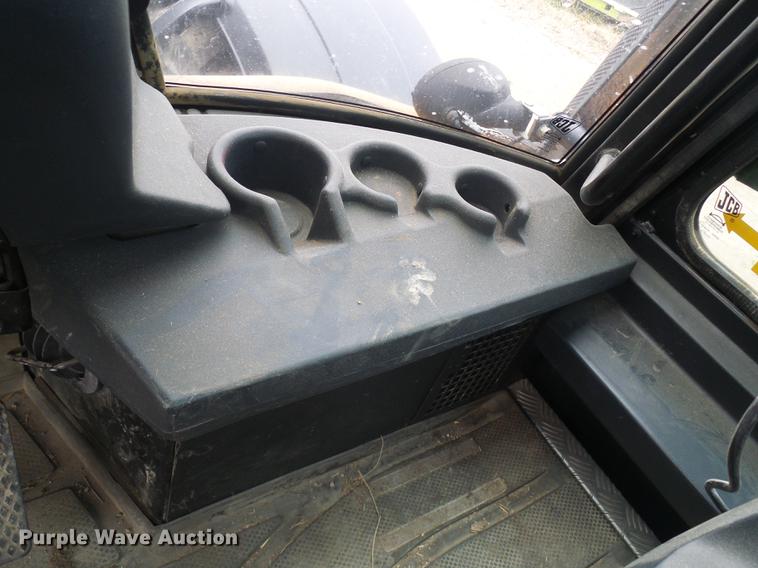 image for item DB2150 2005 JCB Fastrac 3220 4WD tractor