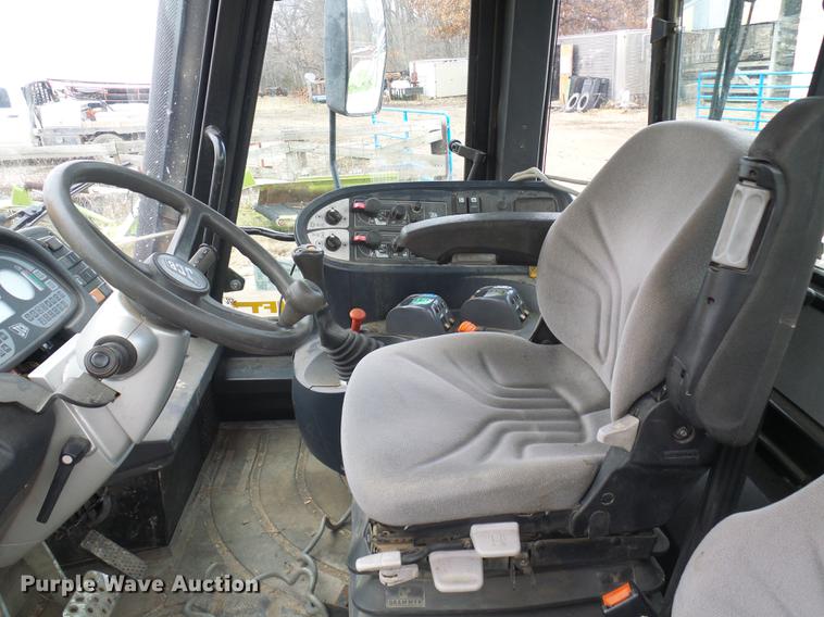 image for item DB2150 2005 JCB Fastrac 3220 4WD tractor