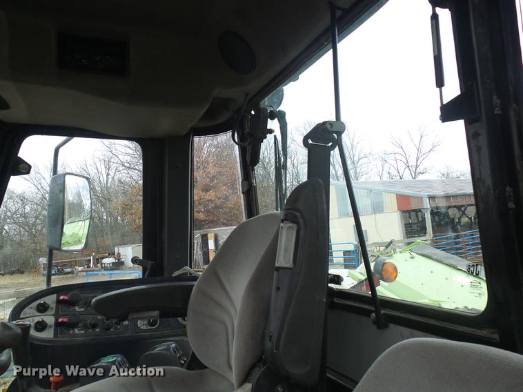 image for item DB2150 2005 JCB Fastrac 3220 4WD tractor