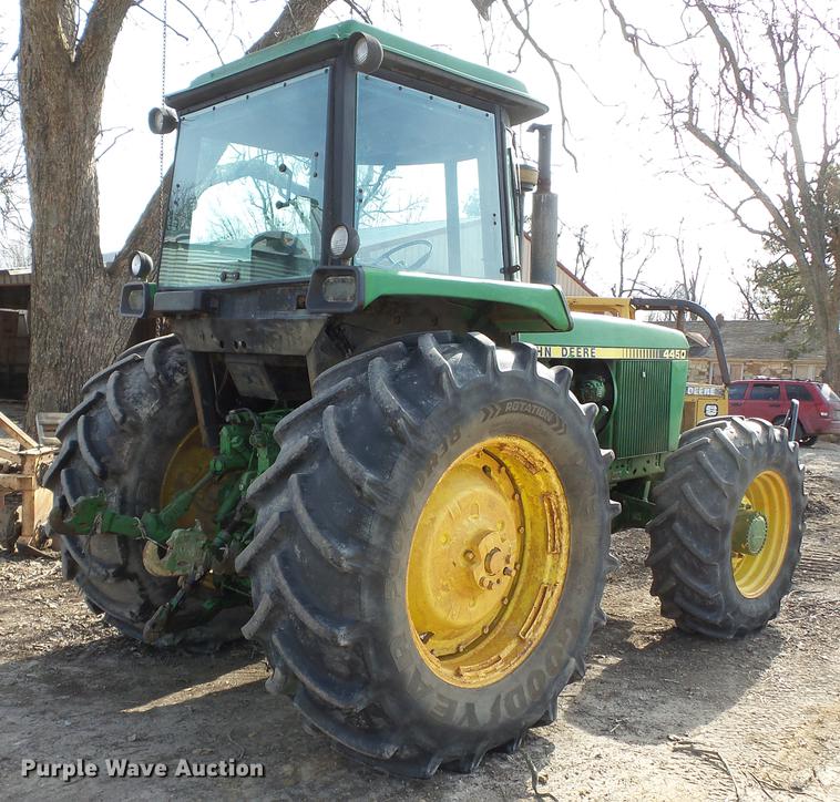 image for item DD2357 1986 John Deere 4450 MFWD tractor