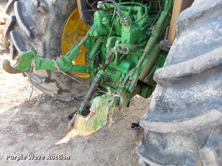 image for item DD2357 1986 John Deere 4450 MFWD tractor