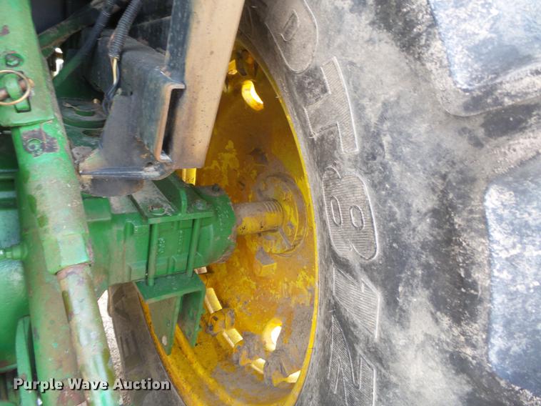 image for item DD2357 1986 John Deere 4450 MFWD tractor