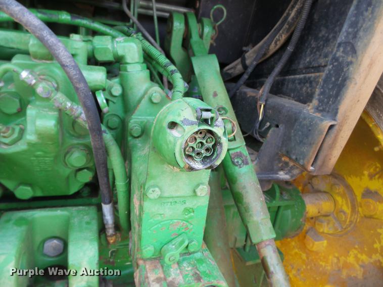 image for item DD2357 1986 John Deere 4450 MFWD tractor
