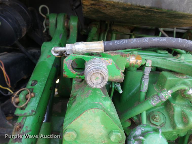 image for item DD2357 1986 John Deere 4450 MFWD tractor