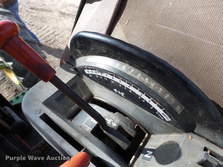 image for item DD2357 1986 John Deere 4450 MFWD tractor