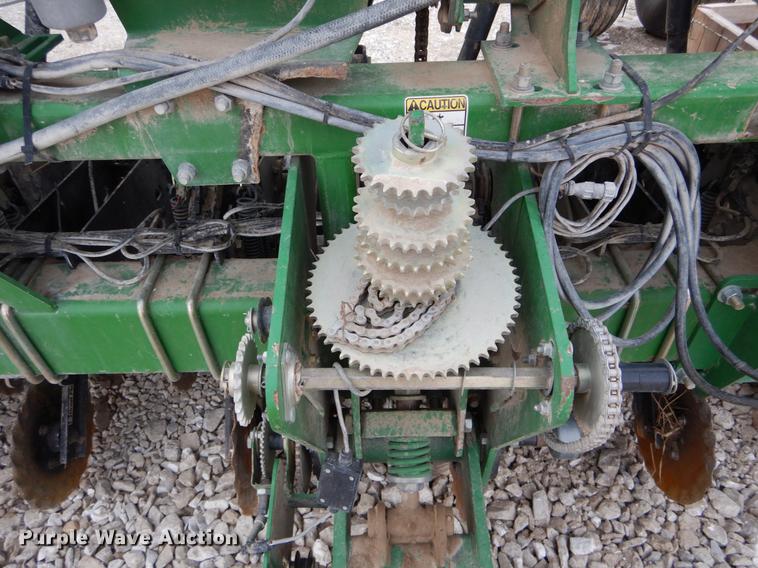 image for item DE5981 Great Plains 2025P no-till grain drill