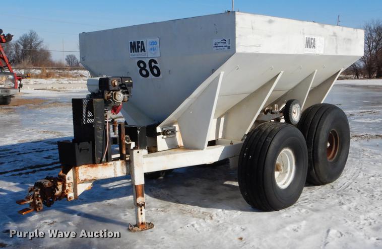 image for item DE5989 Spreader