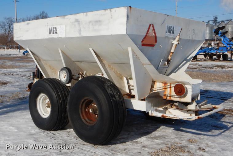 image for item DE5989 Spreader