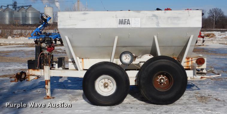 image for item DE5989 Spreader