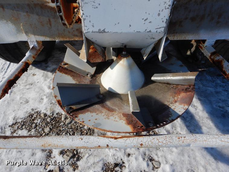 image for item DE5989 Spreader