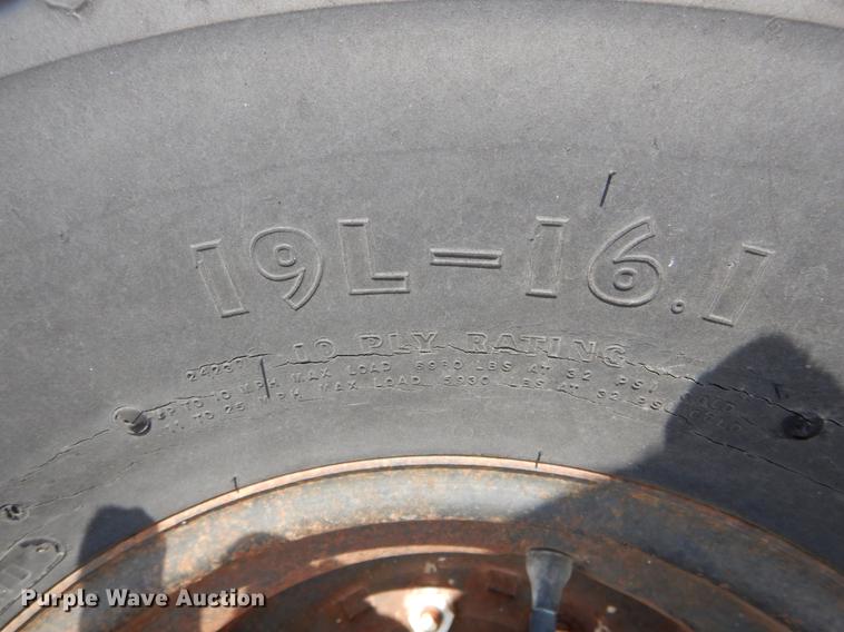 image for item DE5989 Spreader