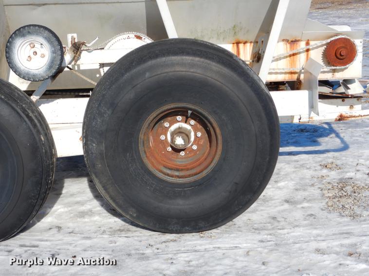 image for item DE5989 Spreader