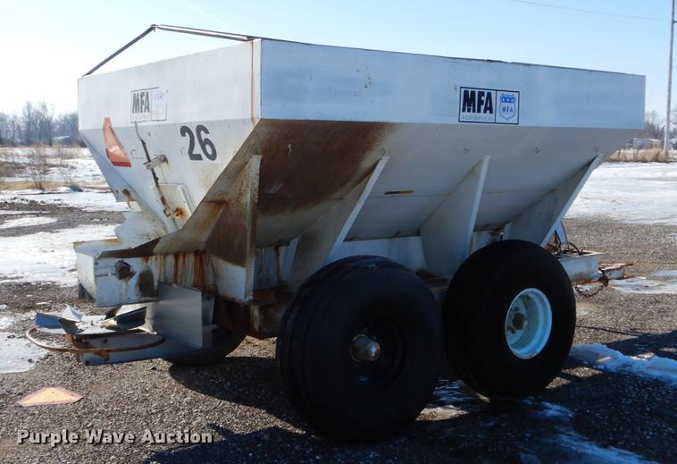 image for item DE5990 Spreader