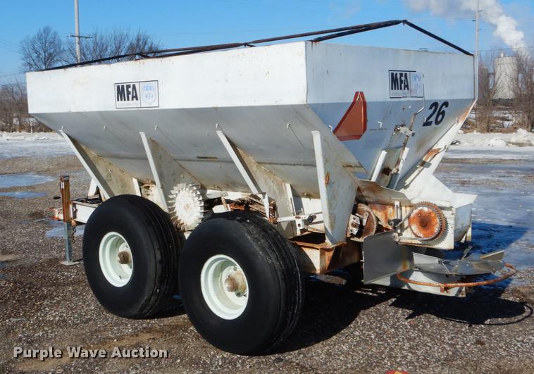 image for item DE5990 Spreader