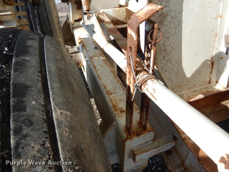 image for item DE5990 Spreader