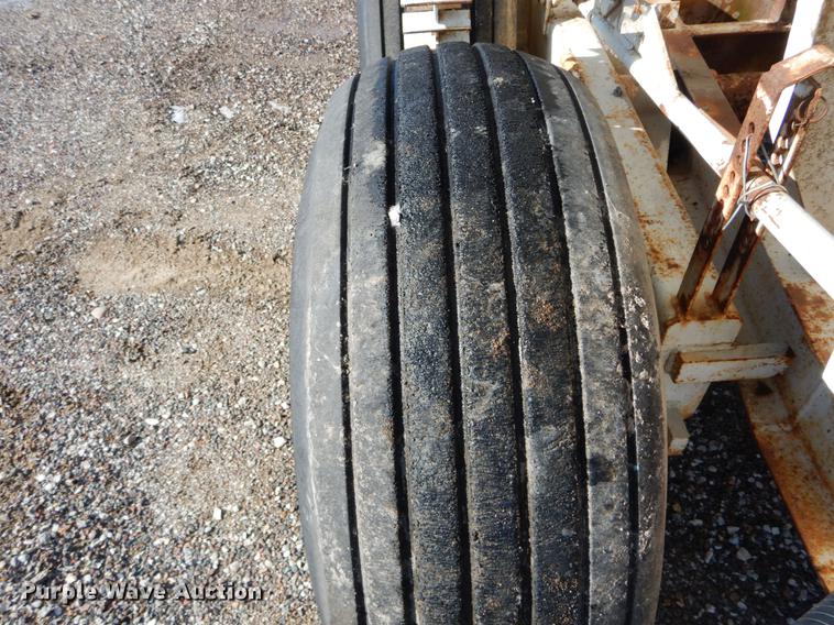 image for item DE5990 Spreader