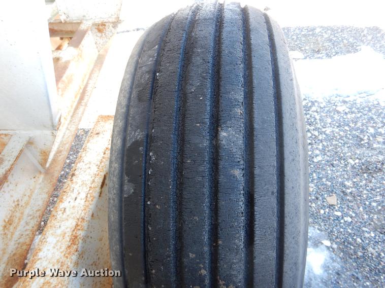 image for item DE5990 Spreader