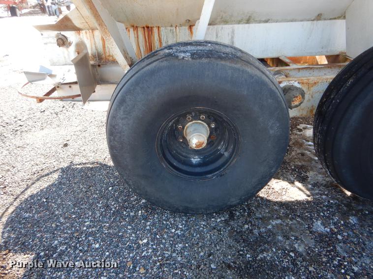 image for item DE5990 Spreader