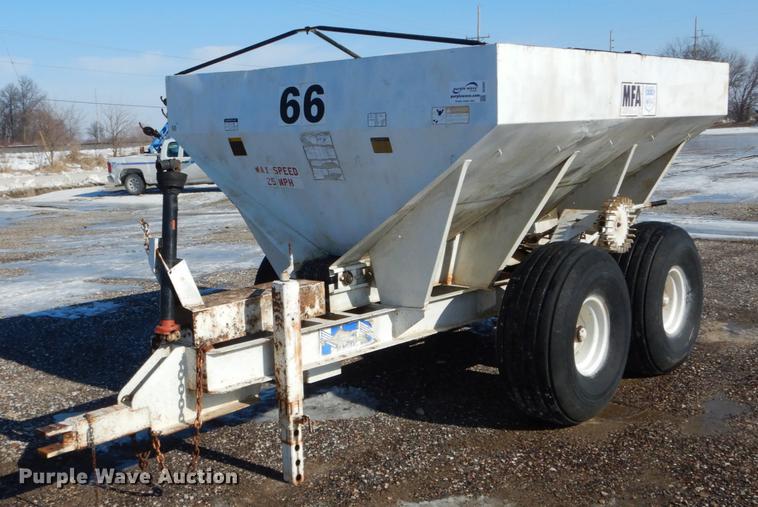 image for item DE5991 Spreader